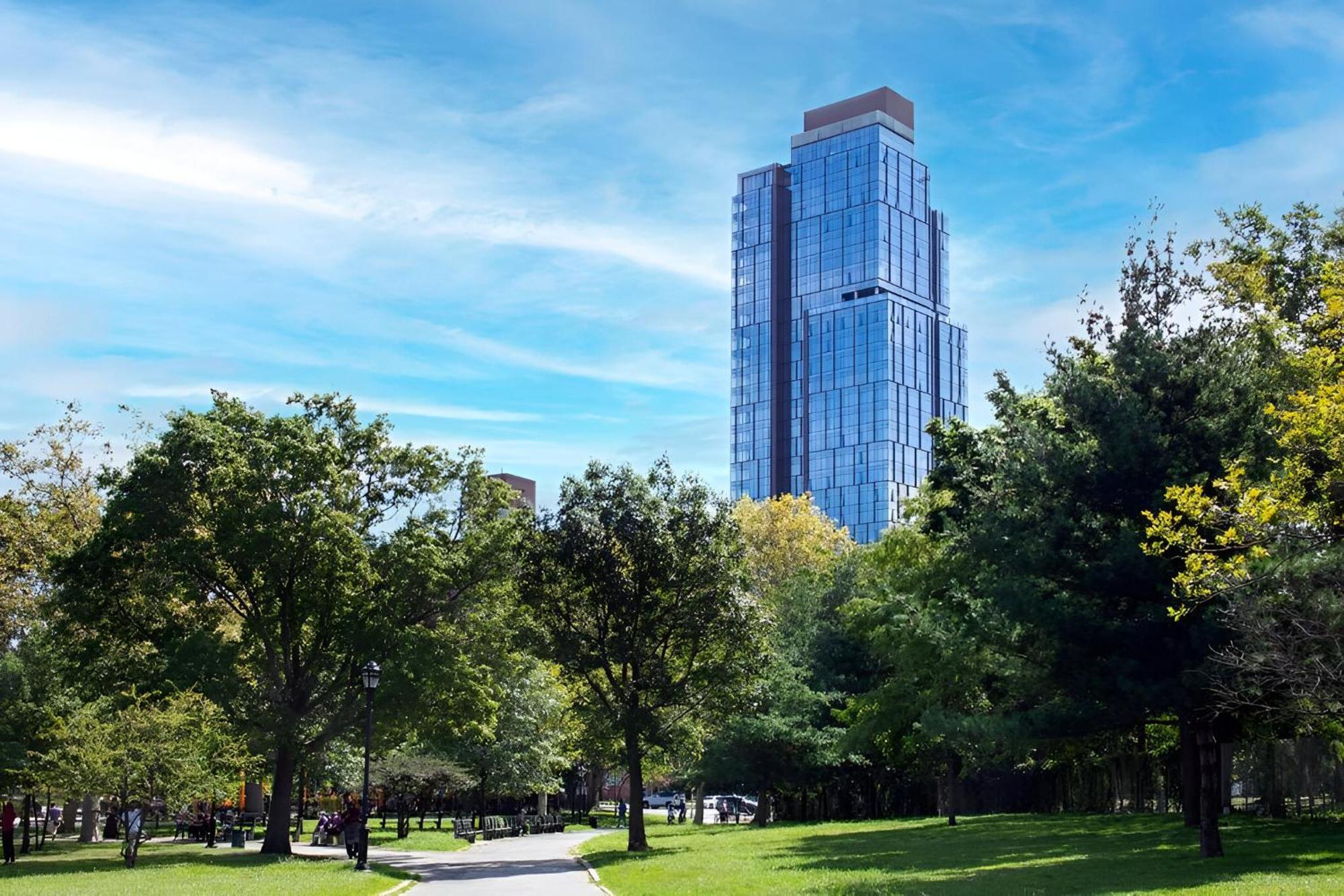Posh With Luxe Amenities In Prime Location! Apartment *